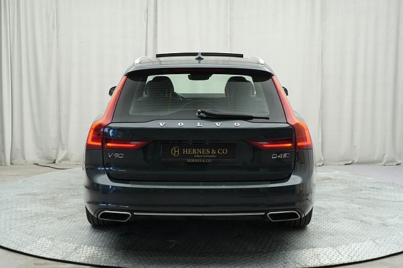 Volvo V90 14 of 30