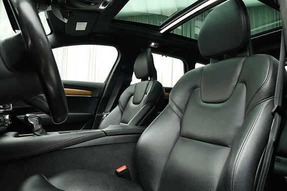 Volvo V90 25 of 30