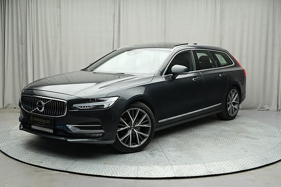 Volvo V90 2 of 30