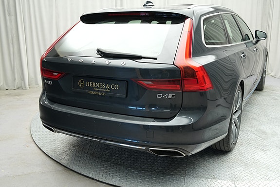 Volvo V90 15 of 30