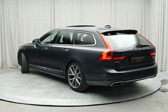 Volvo V90 13 of 30