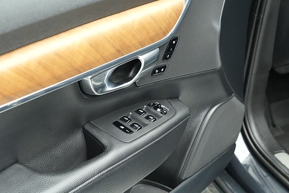Volvo V90 24 of 30