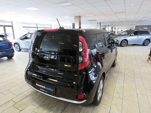 Kia Soul 5 of 24