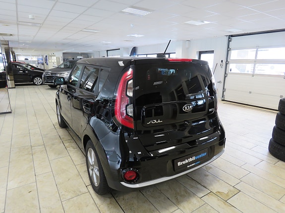 Kia Soul 3 of 24