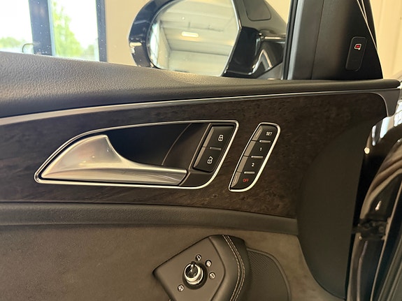 Audi A6 allroad 19 of 30