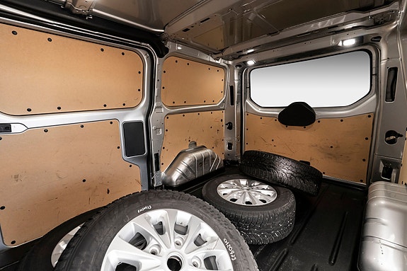 Ford Transit Custom 22 of 26