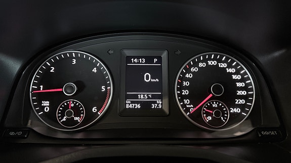 Volkswagen Caddy Maxi 9 of 22