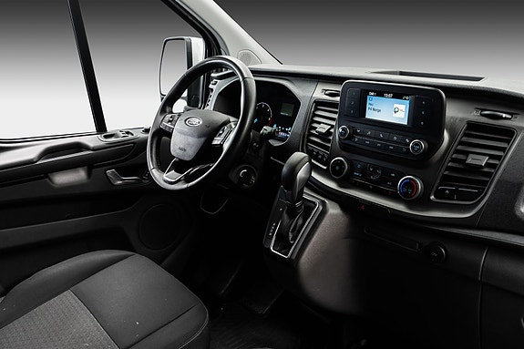 Ford Transit Custom 25 of 25