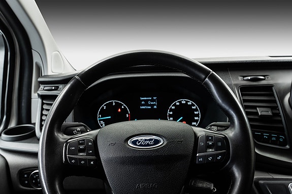 Ford Transit Custom 12 of 25