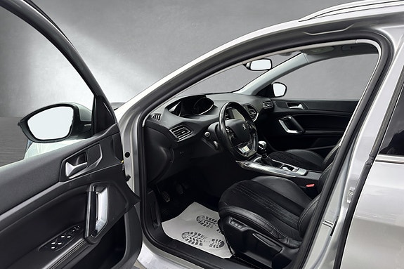 Peugeot 308 9 of 30
