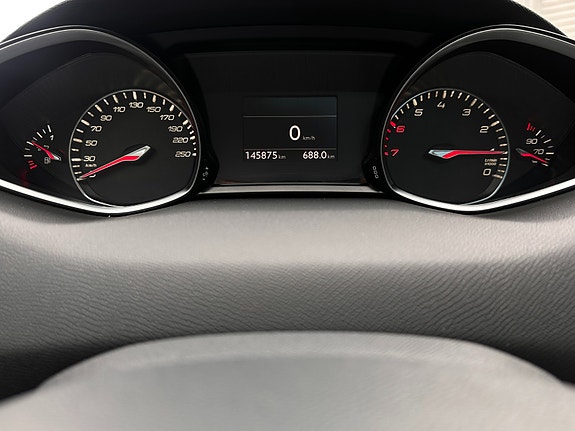 Peugeot 308 23 of 30