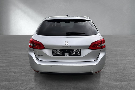 Peugeot 308 4 of 30