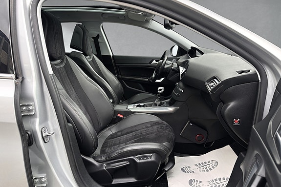 Peugeot 308 15 of 30