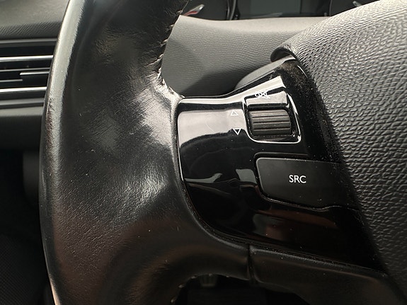 Peugeot 308 21 of 30