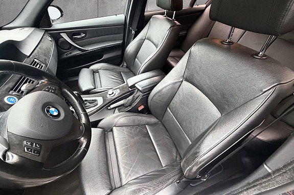 BMW 335d 13 of 26