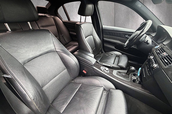 BMW 335d 12 of 26