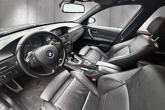 BMW 335d 14 of 26