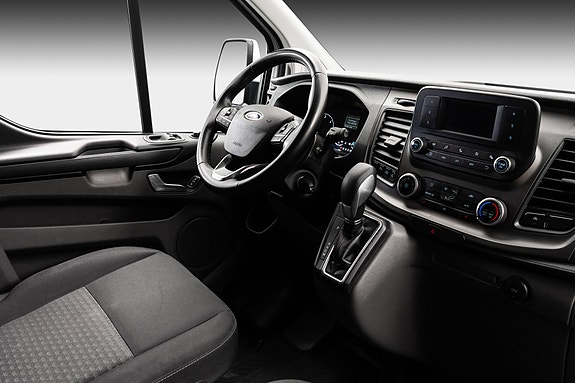 Ford Transit Custom 24 of 26