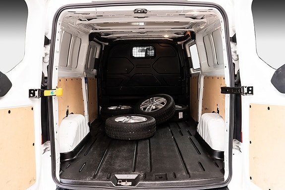 Ford Transit Custom 25 of 26