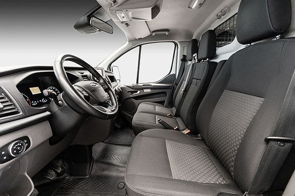 Ford Transit Custom 19 of 24