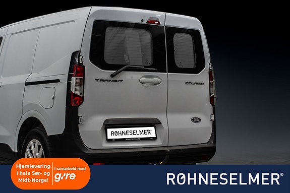 Ford Transit Courier 3 of 26