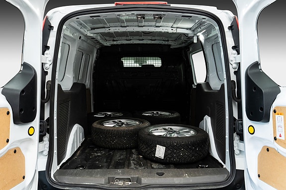 Ford Transit Connect 25 of 26