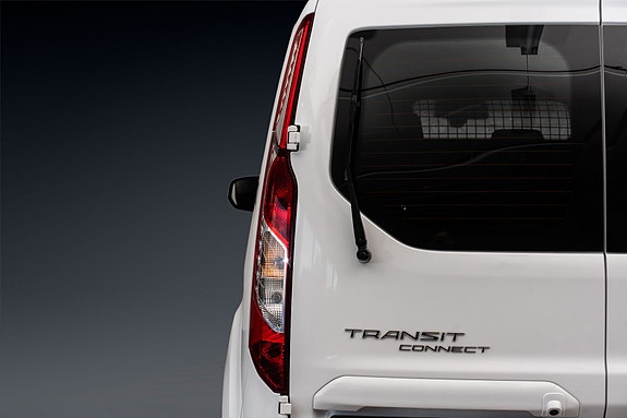 Ford Transit Connect 10 of 26
