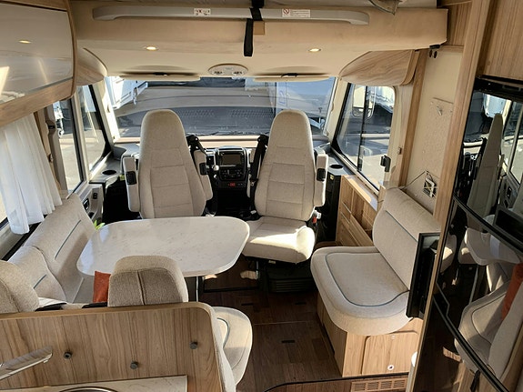 Hymer B 678 CL 20 of 30