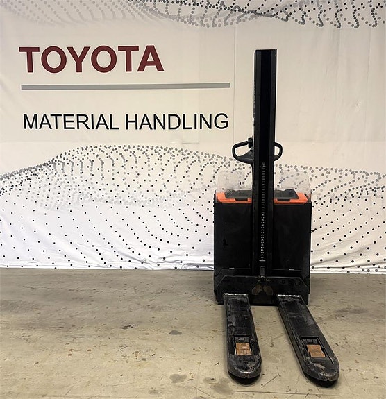 Toyota SWE080L 3 of 4