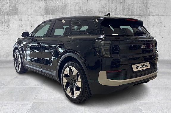 Ford Explorer 3 of 23