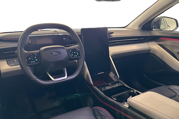 Ford Explorer 15 of 23