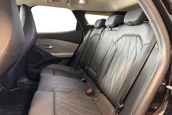 Ford Explorer 17 of 23