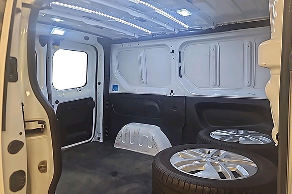 Renault Trafic 17 of 19