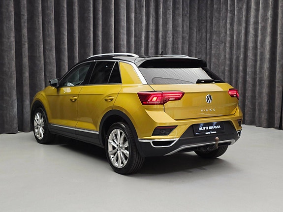 Volkswagen T-Roc 5 of 30