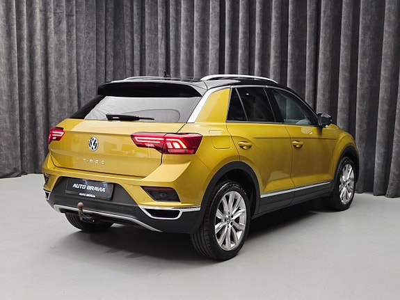 Volkswagen T-Roc 7 of 30