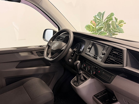 Volkswagen Transporter 22 of 30