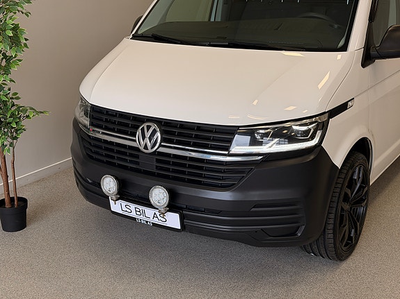 Volkswagen Transporter 2 of 30
