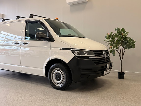 Volkswagen Transporter 10 of 30