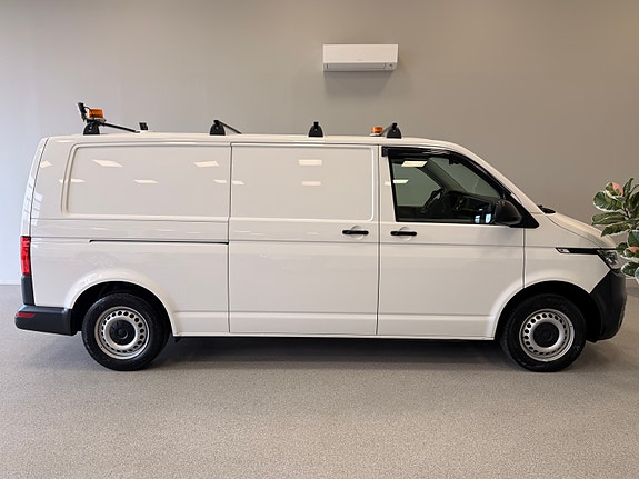 Volkswagen Transporter 6 of 30