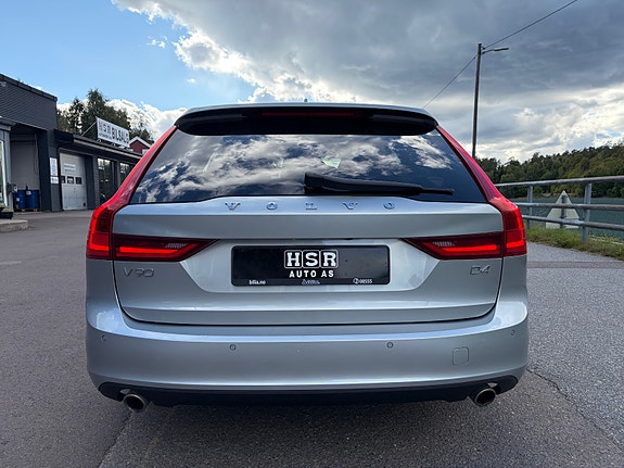 Volvo V90 17 of 30