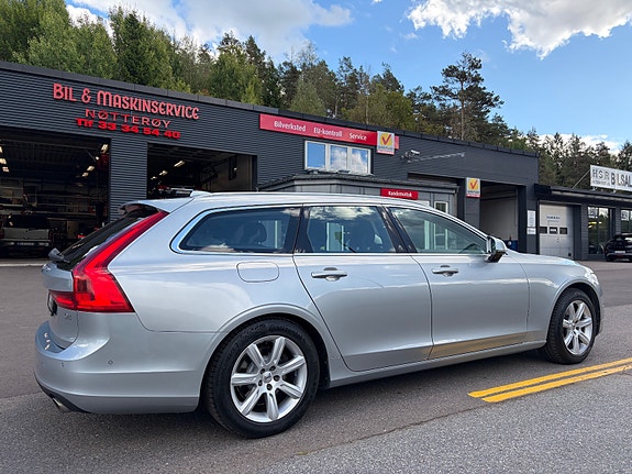 Volvo V90 18 of 30