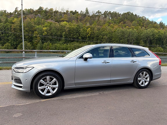 Volvo V90 10 of 30