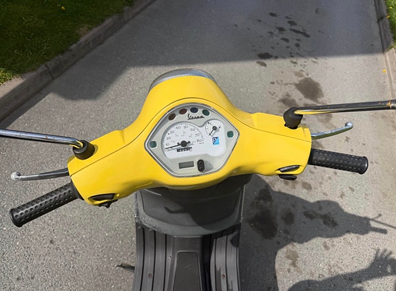 Vespa LX 50 6 of 7