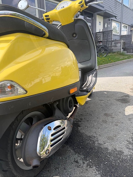Vespa LX 50 3 of 7