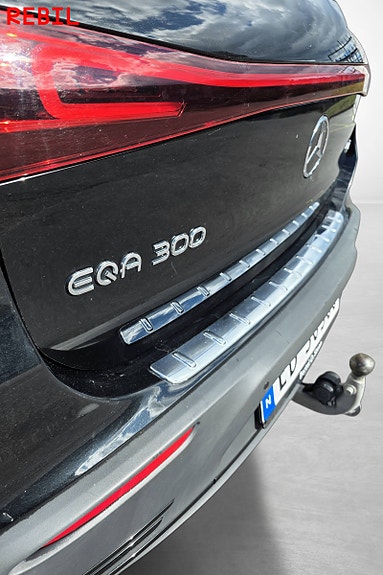 Mercedes-Benz EQA300 22 of 27