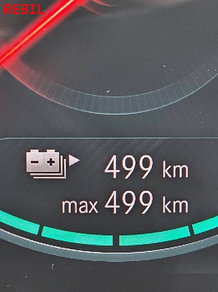 Mercedes-Benz EQA300 18 of 27