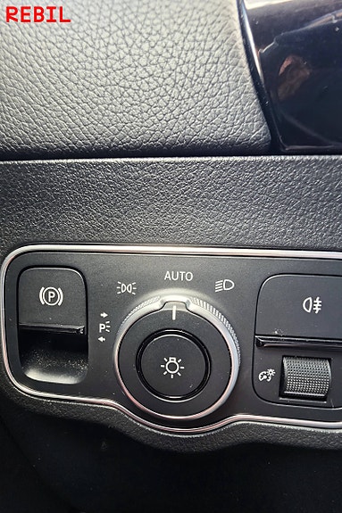 Mercedes-Benz EQA300 20 of 27