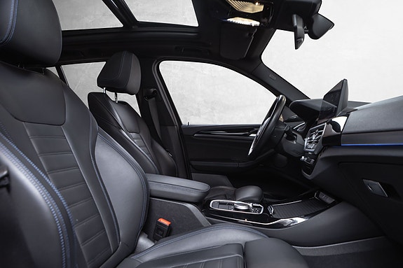BMW iX3 30 of 30