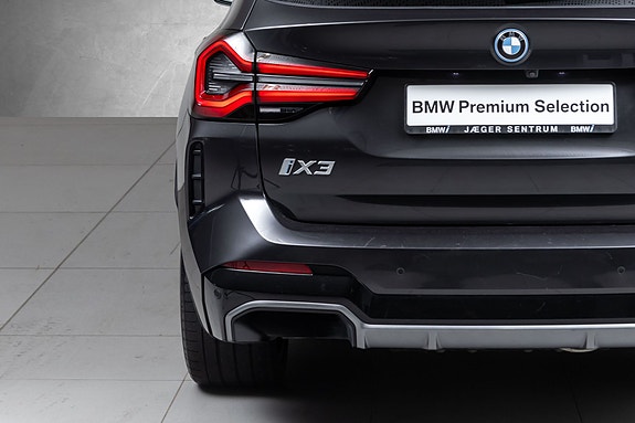 BMW iX3 9 of 30