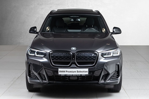 BMW iX3 4 of 30